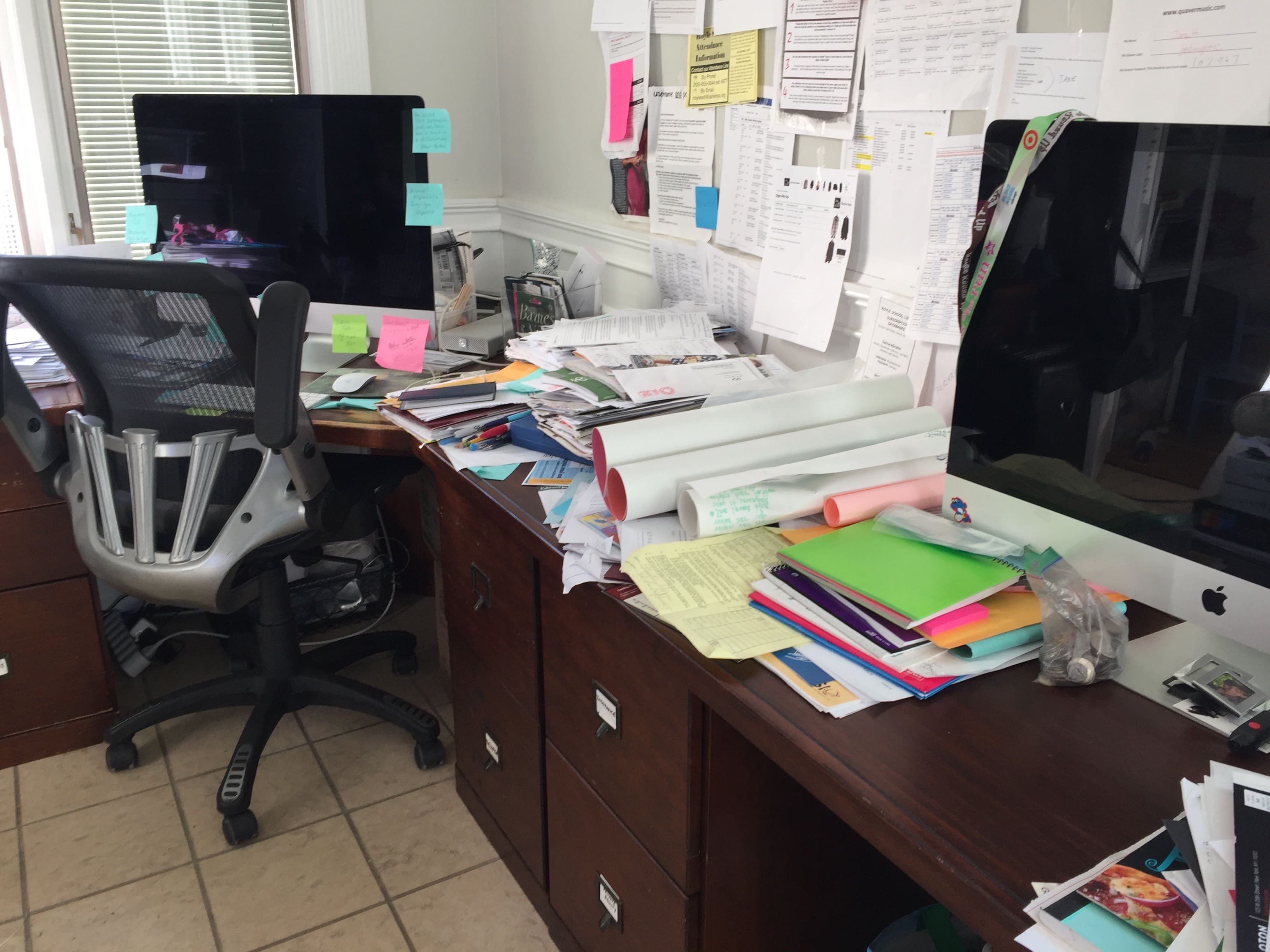 Messy Office Desk Before And After Full Guide To A Clean Office Desk Messy Office Desk Before And After Full Guide To A Clean Office Desk