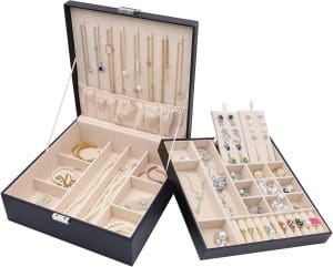 Medium sized jewelry box with a lift out tray.